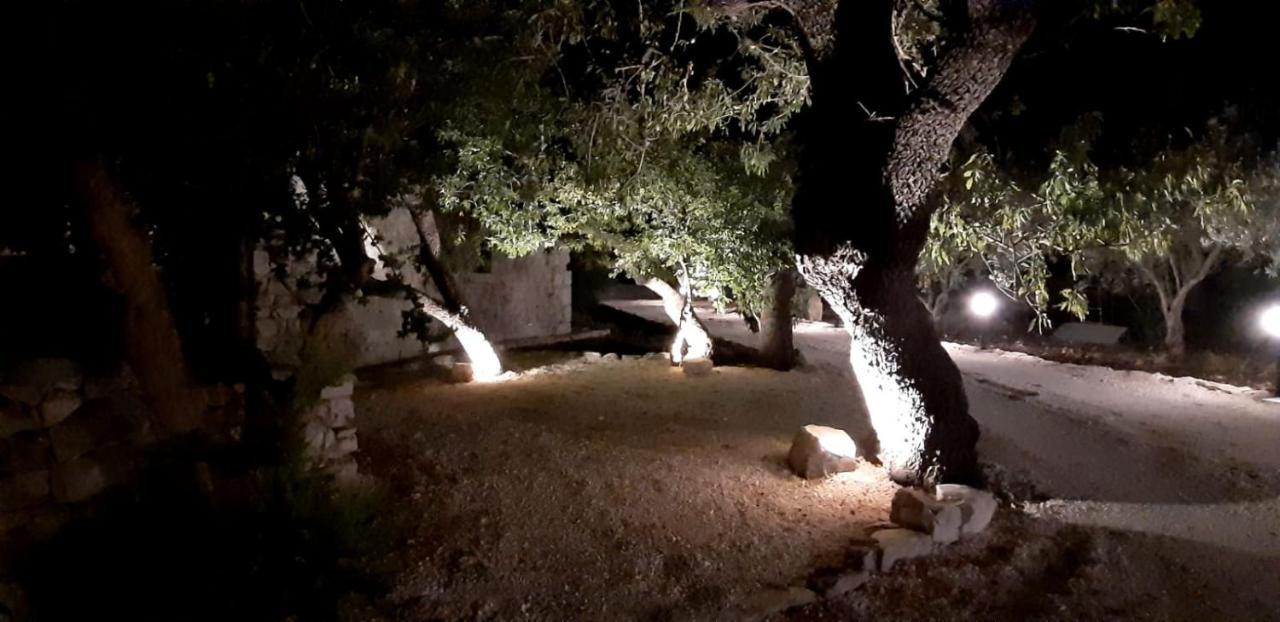 Agriturismo Fondo Paliemmu โมดิกา ภายนอก รูปภาพ